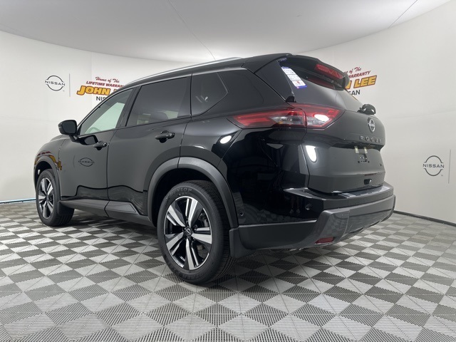 2025 Super Black Nissan Rogue SL FWD SUV