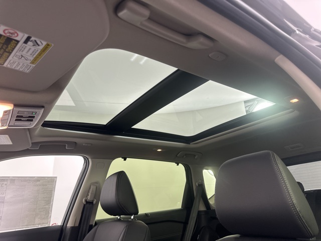 2025 Super Black Nissan Rogue SL FWD SUV