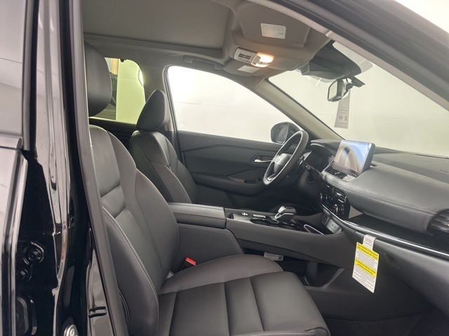 2025 Super Black Nissan Rogue SL FWD SUV