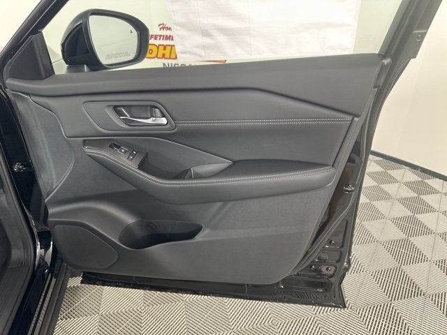 2025 Super Black Nissan Rogue SL FWD SUV