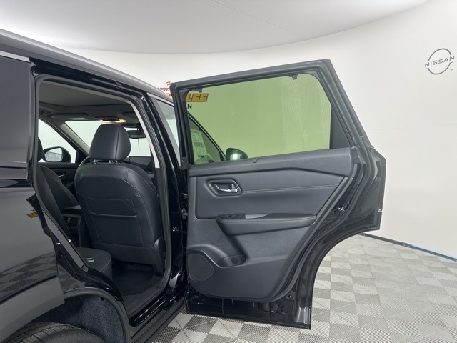 2025 Super Black Nissan Rogue SL FWD SUV