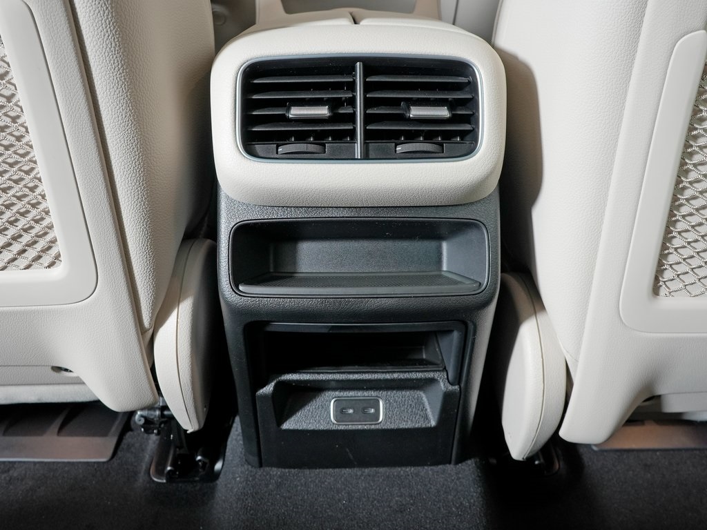 new 2026 Mercedes-Benz GLE car, priced at $80,255