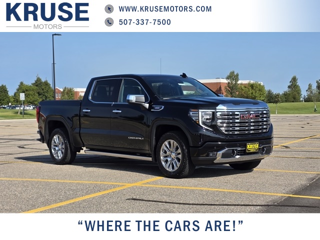 2023 GMC Sierra 1500 4WD Crew Cab Short Box Denali