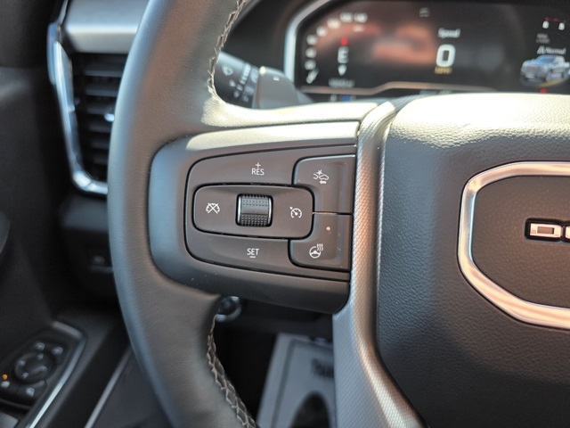 2023 GMC Sierra 1500 4WD Crew Cab Short Box Denali