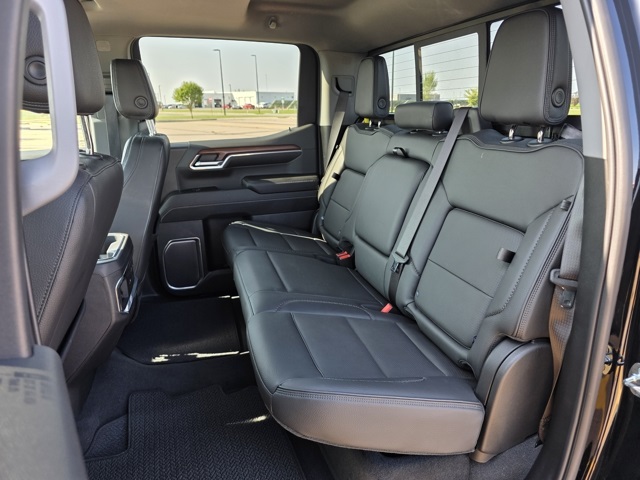 2023 GMC Sierra 1500 4WD Crew Cab Short Box Denali