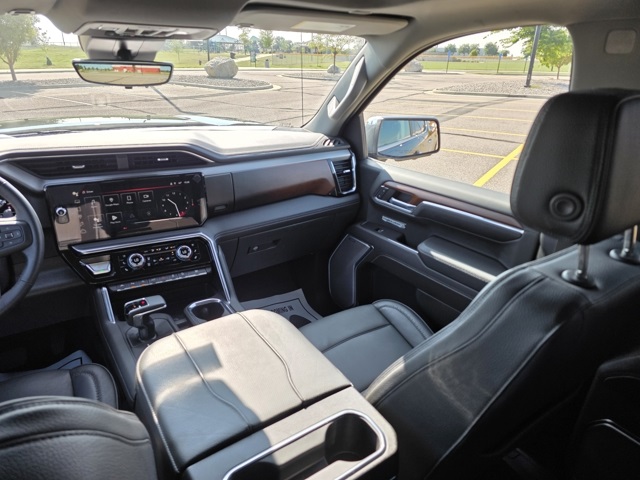 2023 GMC Sierra 1500 4WD Crew Cab Short Box Denali