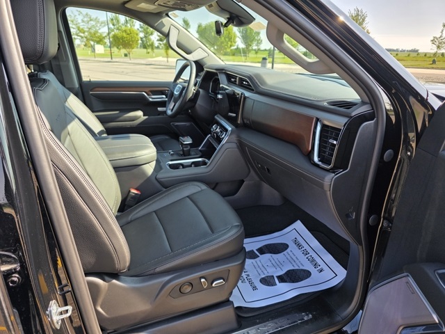 2023 GMC Sierra 1500 4WD Crew Cab Short Box Denali