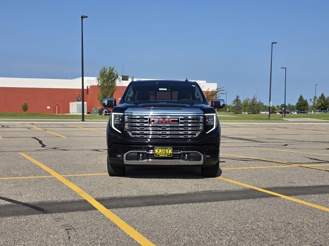 2023 GMC Sierra 1500 4WD Crew Cab Short Box Denali