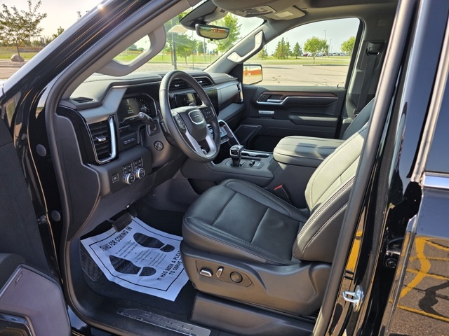 2023 GMC Sierra 1500 4WD Crew Cab Short Box Denali