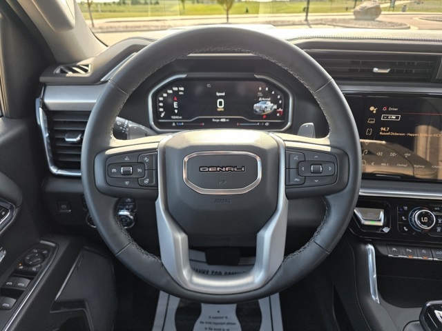 2023 GMC Sierra 1500 4WD Crew Cab Short Box Denali
