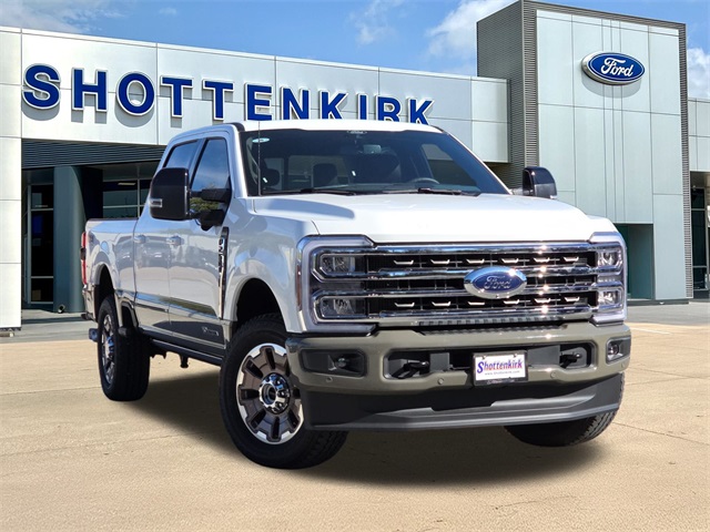 2026 Ford F-250 Super Duty King Ranch's photo