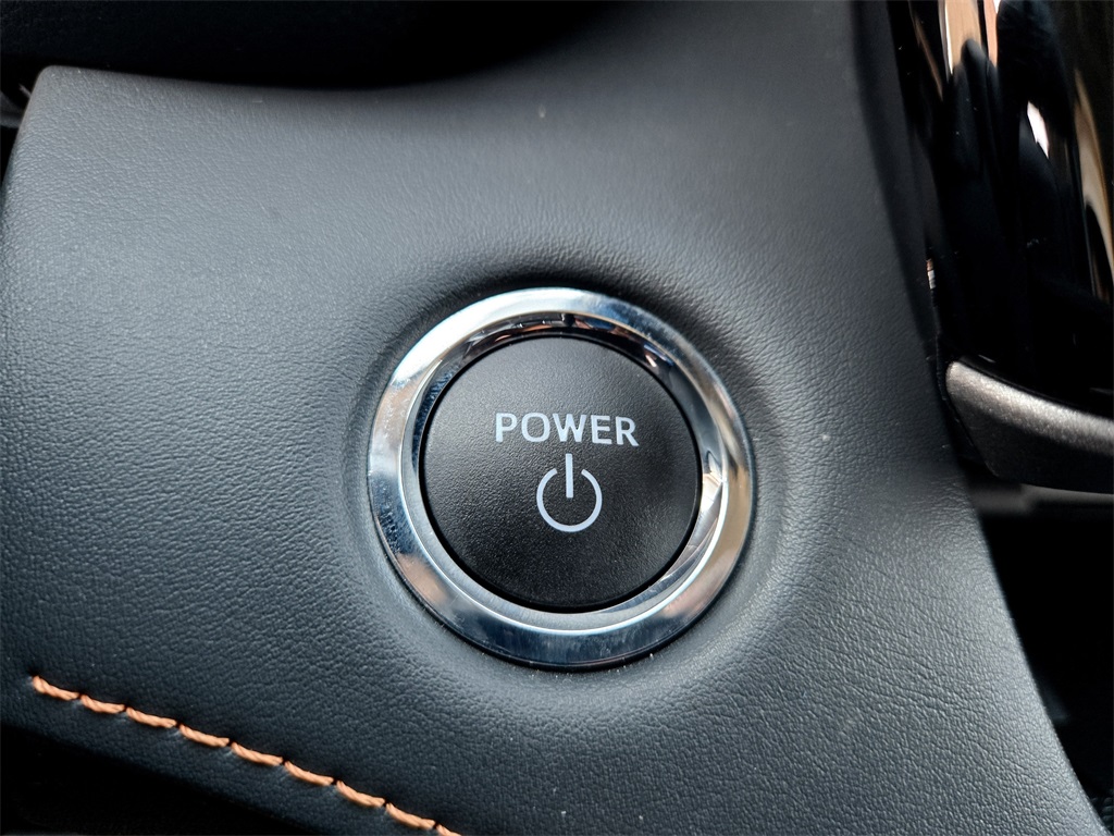 Used 2023 Toyota Highlander Hybrid SUV