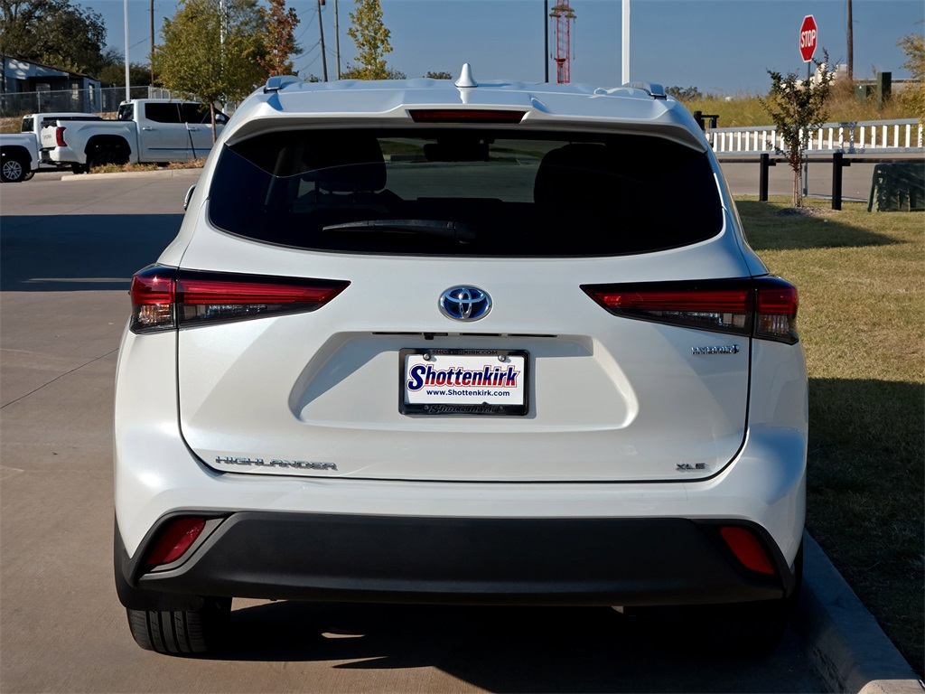 Used 2023 Toyota Highlander Hybrid SUV