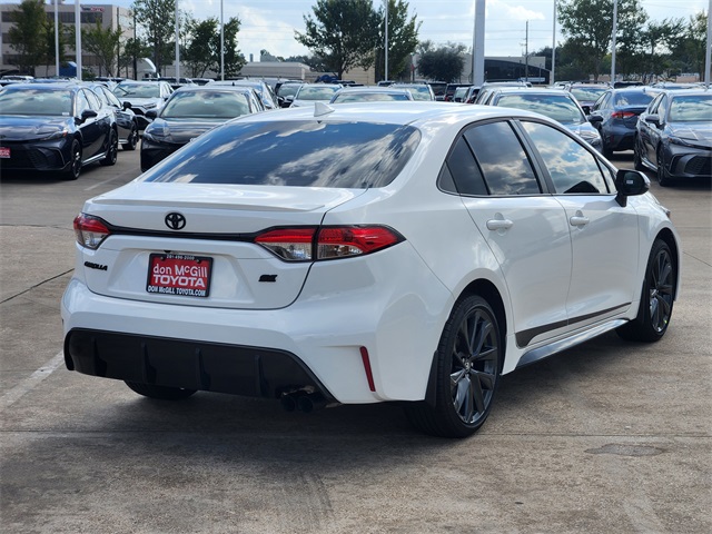 2026 Toyota Corolla SE photo 2