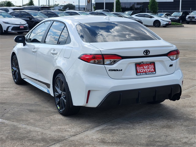 2026 Toyota Corolla SE photo 3