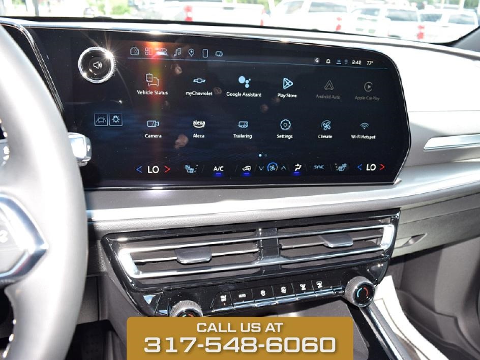 2025 Summit White Chevrolet Traverse LT FWD SUV