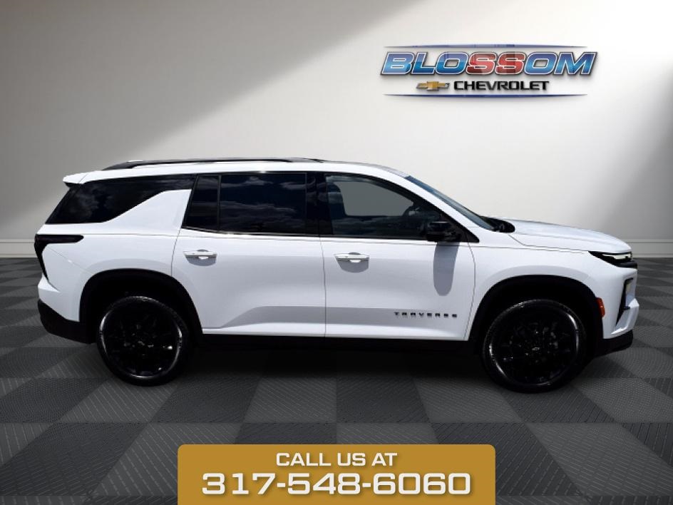 2025 Summit White Chevrolet Traverse LT FWD SUV