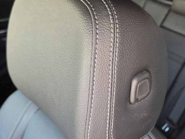 used 2024 Mercedes-Benz GLE car, priced at $58,990