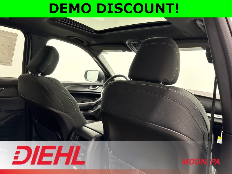 New 2025 Jeep Grand Cherokee SUV