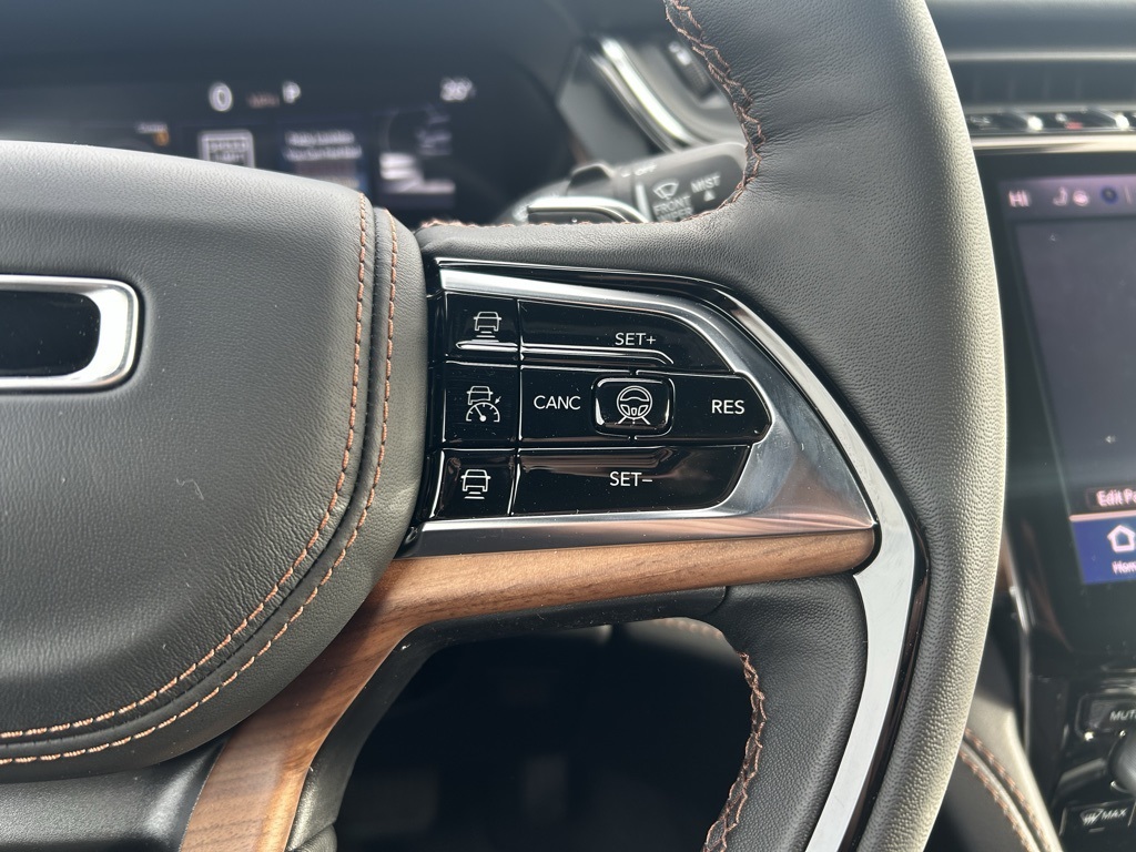 new 2025 Jeep Grand Cherokee L car, priced at $67,155