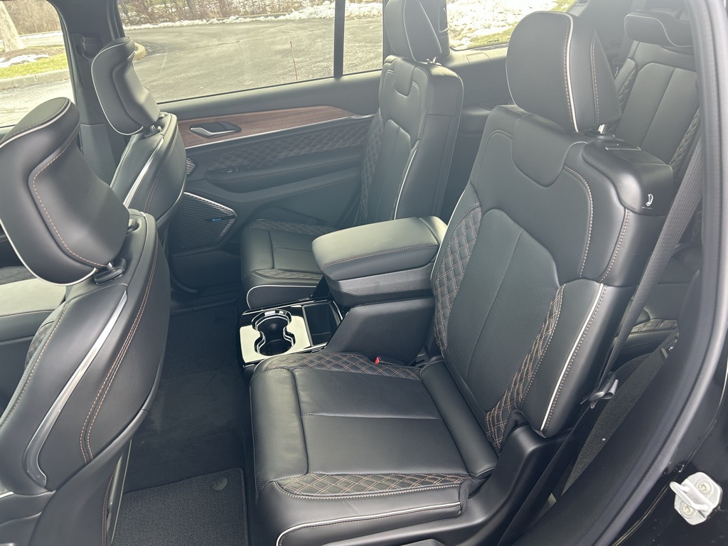 new 2025 Jeep Grand Cherokee L car, priced at $67,155