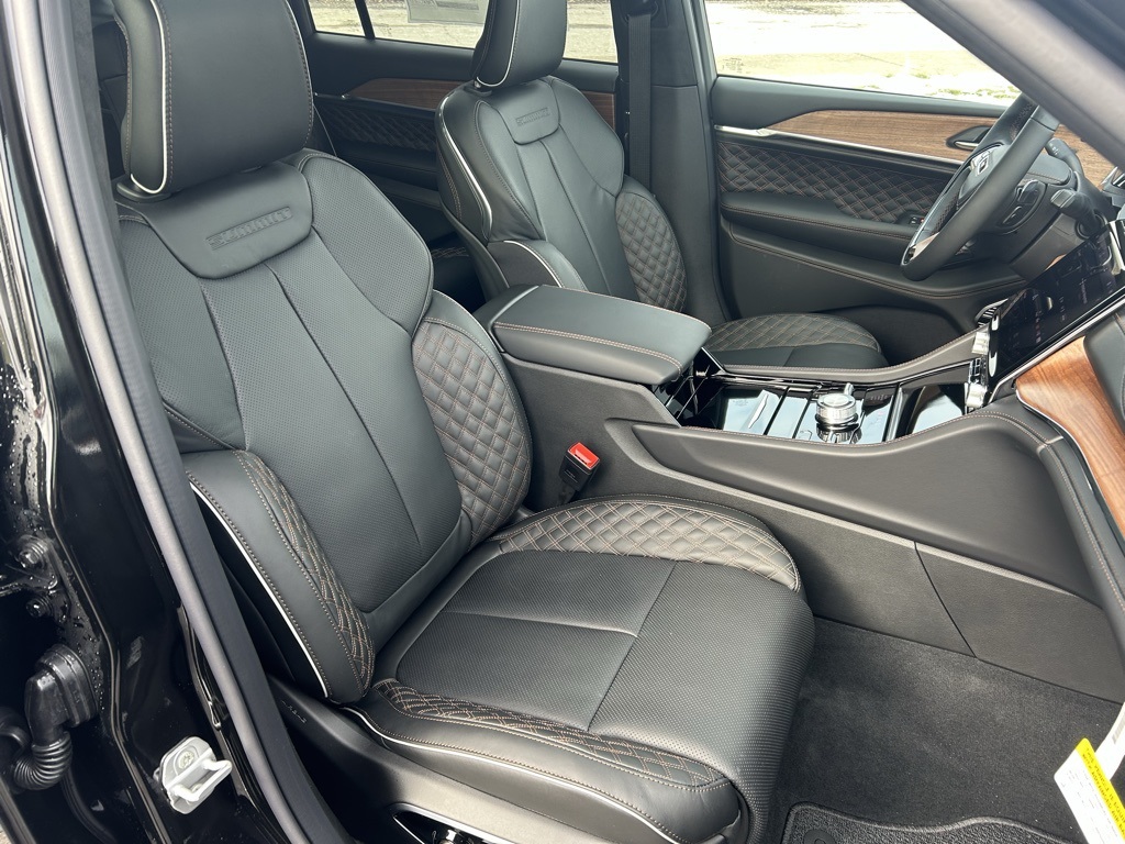 new 2025 Jeep Grand Cherokee L car, priced at $67,155