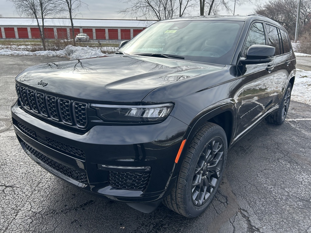 new 2025 Jeep Grand Cherokee L car, priced at $67,155
