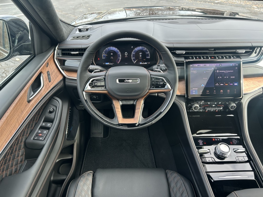 new 2025 Jeep Grand Cherokee L car, priced at $67,155