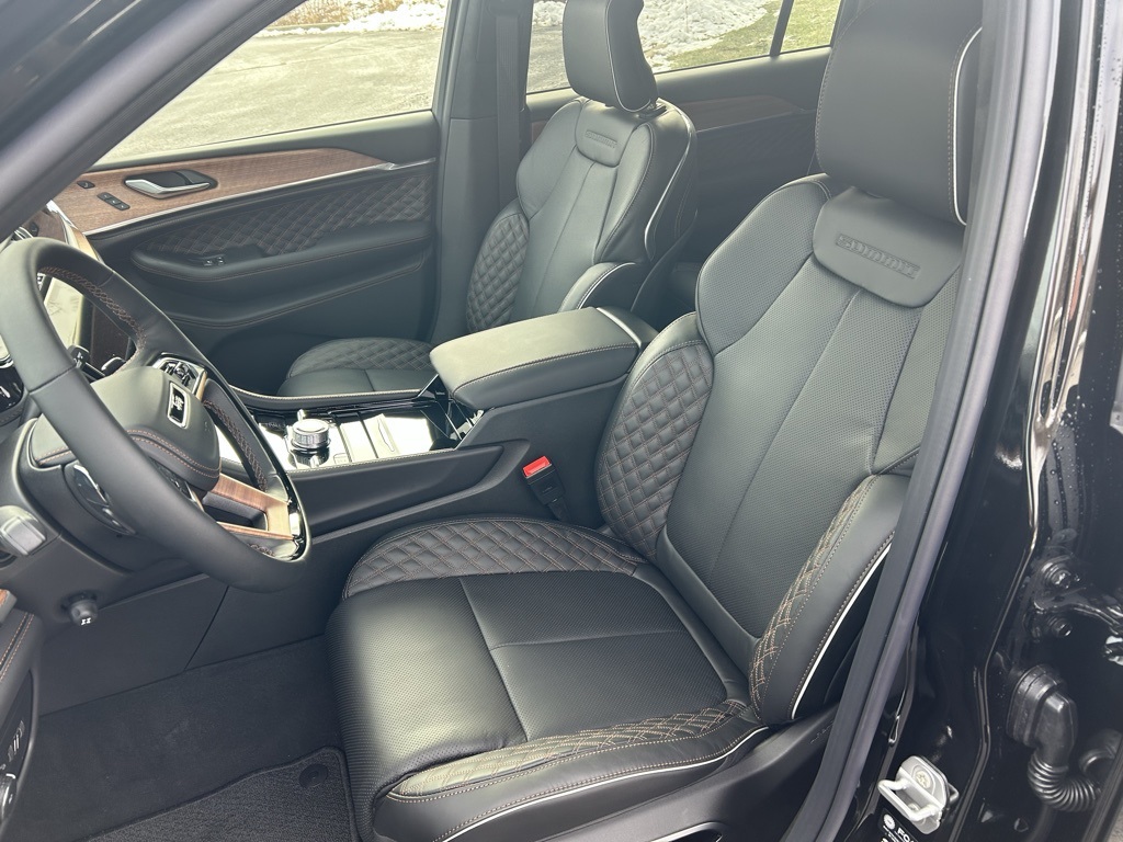 new 2025 Jeep Grand Cherokee L car, priced at $67,155