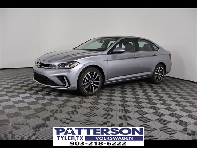 2025 Volkswagen Jetta SE's photo