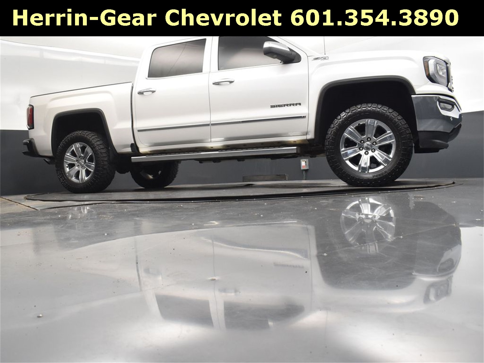 2018 White Frost Tricoat GMC Sierra 1500 SLT 4X4 Truck