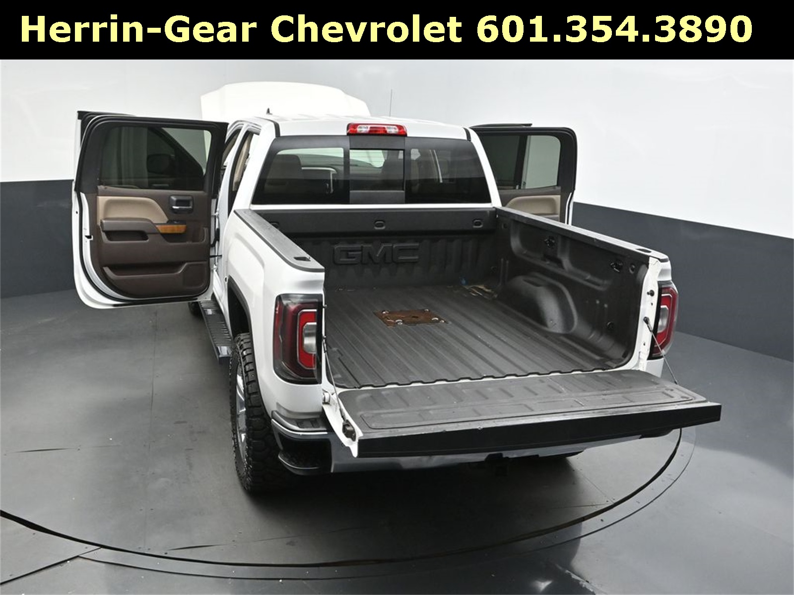 2018 White Frost Tricoat GMC Sierra 1500 SLT 4X4 Truck