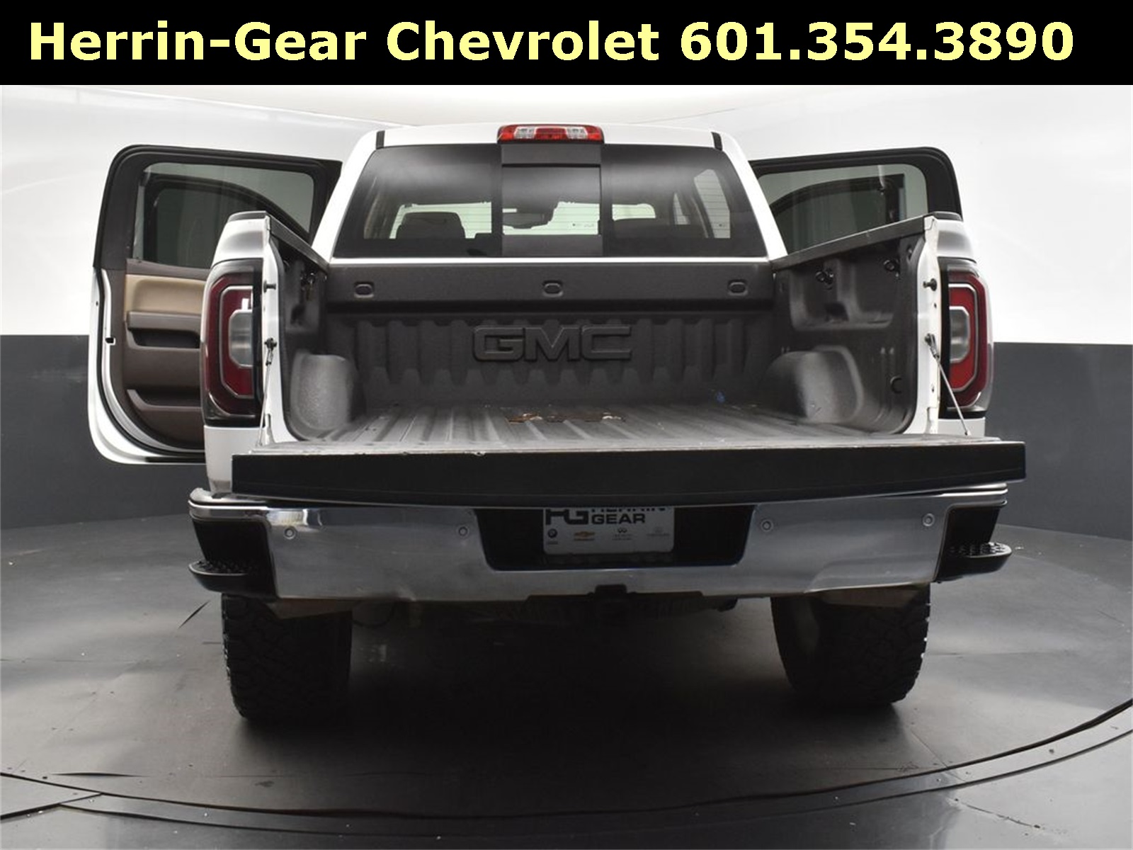 2018 White Frost Tricoat GMC Sierra 1500 SLT 4X4 Truck
