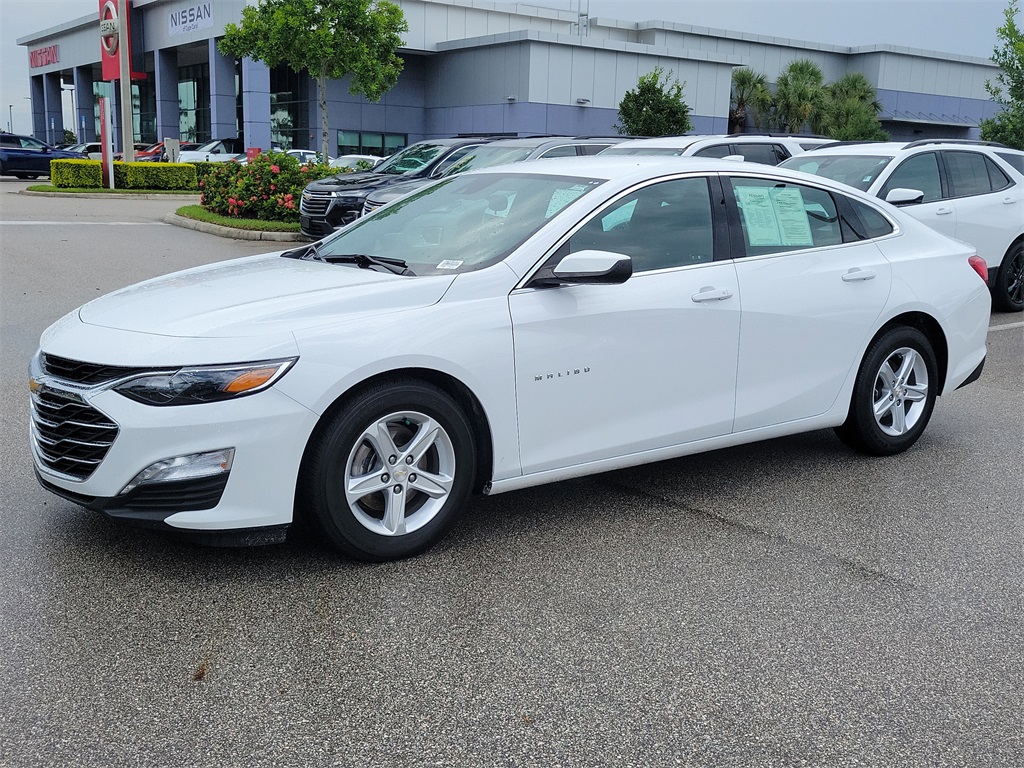 2023 Summit White Chevrolet Malibu LT FWD Sedan