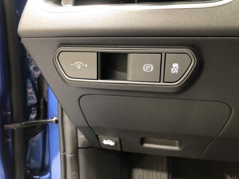 2025 Kia K4 GT-Line photo 19