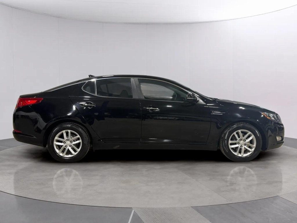 2013 Kia Optima LX photo 2