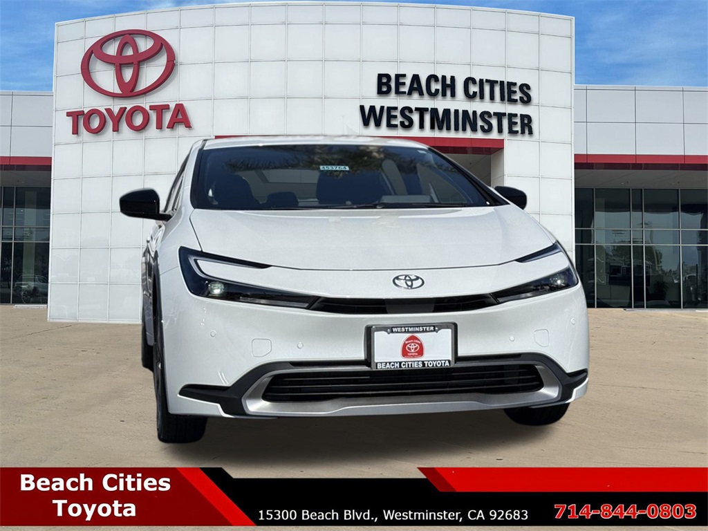 2026 Toyota Prius Plug-in Hybrid SE photo 3