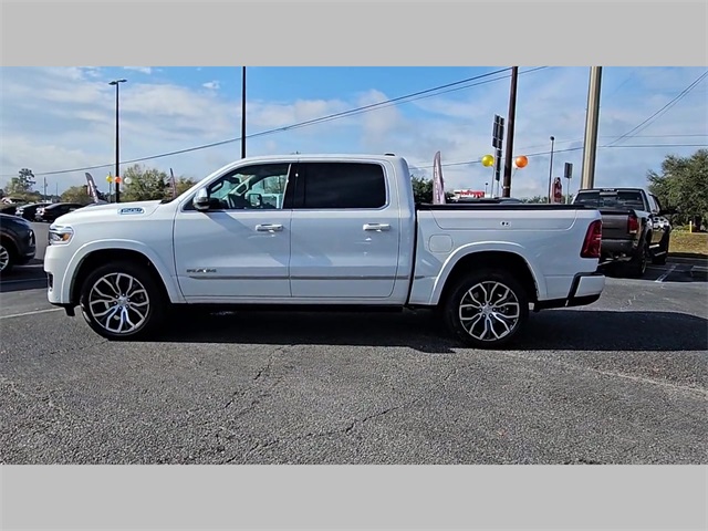 2026 Ram 1500 Tungsten Crew Cab 4x4 5'7" Box