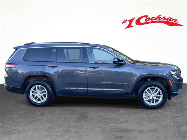 2023 Jeep Grand Cherokee Laredo photo 2