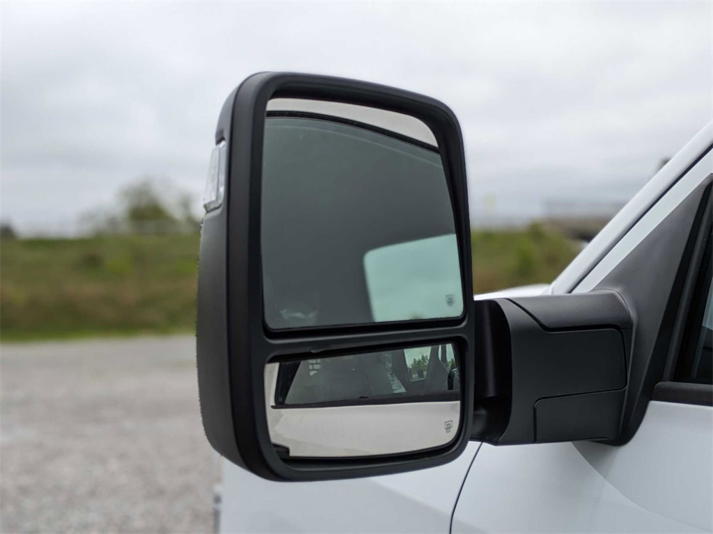 2024 Ram 3500 Tradesman photo 4