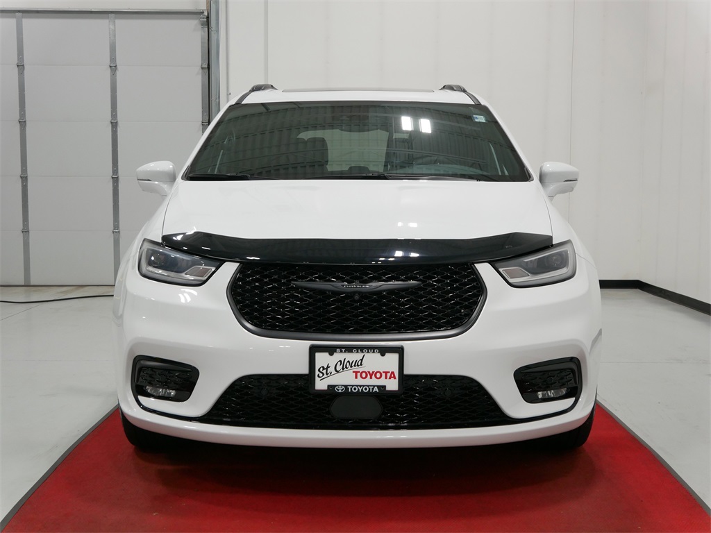 Used 2022 Chrysler Pacifica Limited with VIN 2C4RC3GG7NR238444 for sale in Waite Park, Minnesota