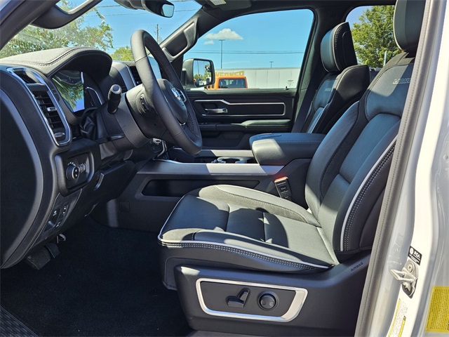 2026 Ram 1500 Laramie Crew Cab 4x4 5'7" Box