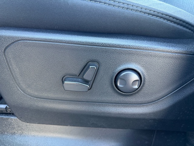 used 2022 Ram 1500 car, priced at $39,890