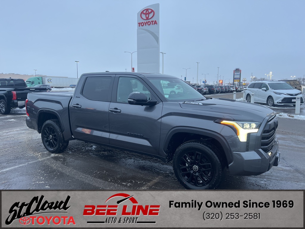 2024 Toyota Tundra Limited's photo