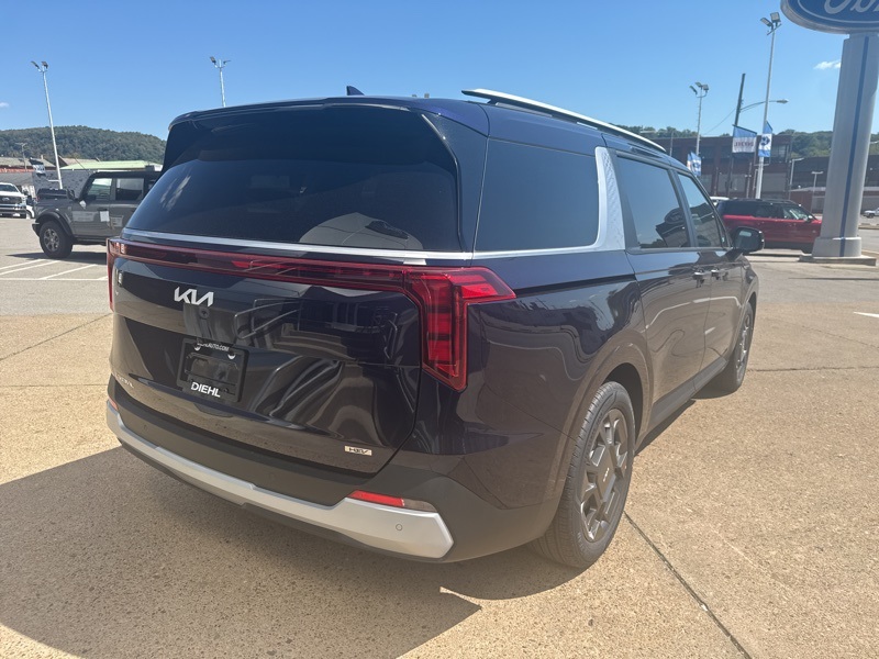 2026 Kia Carnival EX photo 4