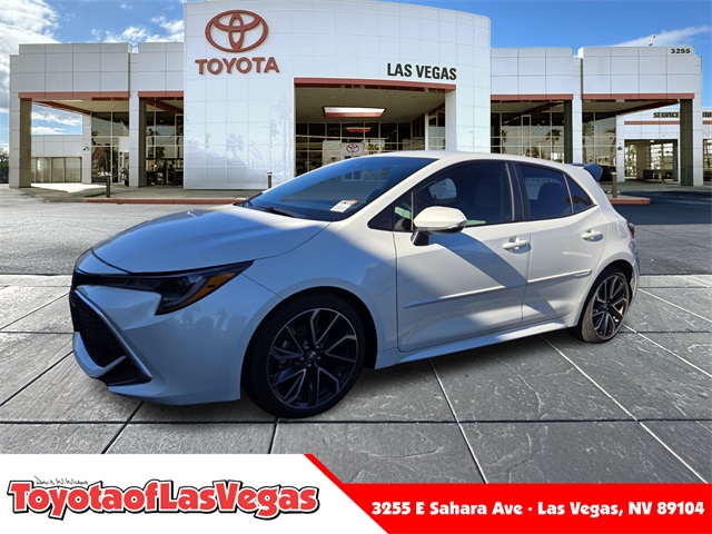 2019 Toyota Corolla Hatchback XSE's photo