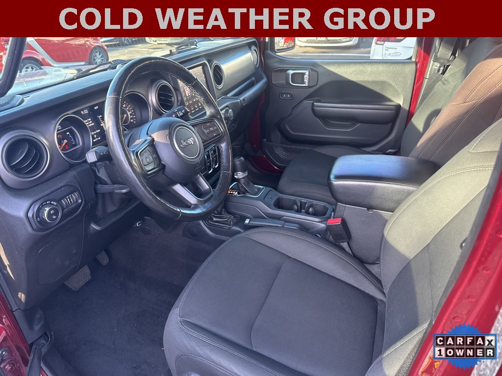 2021 Jeep Gladiator Willys photo 2