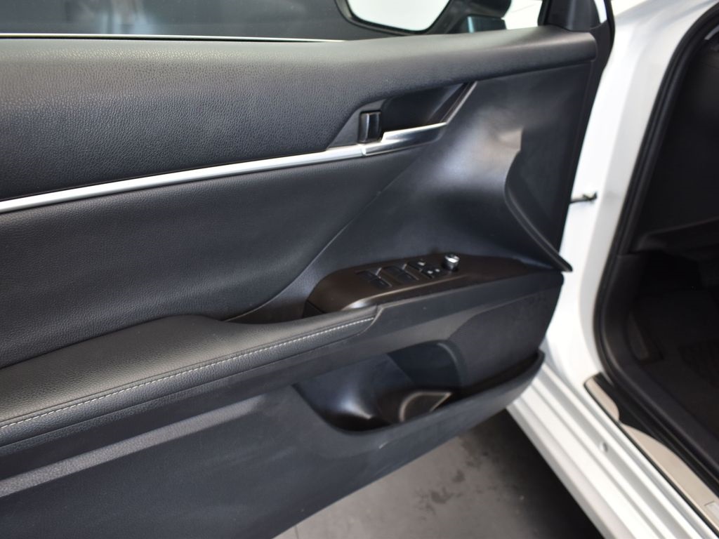 2023 Pearl Toyota Camry XSE FWD Sedan