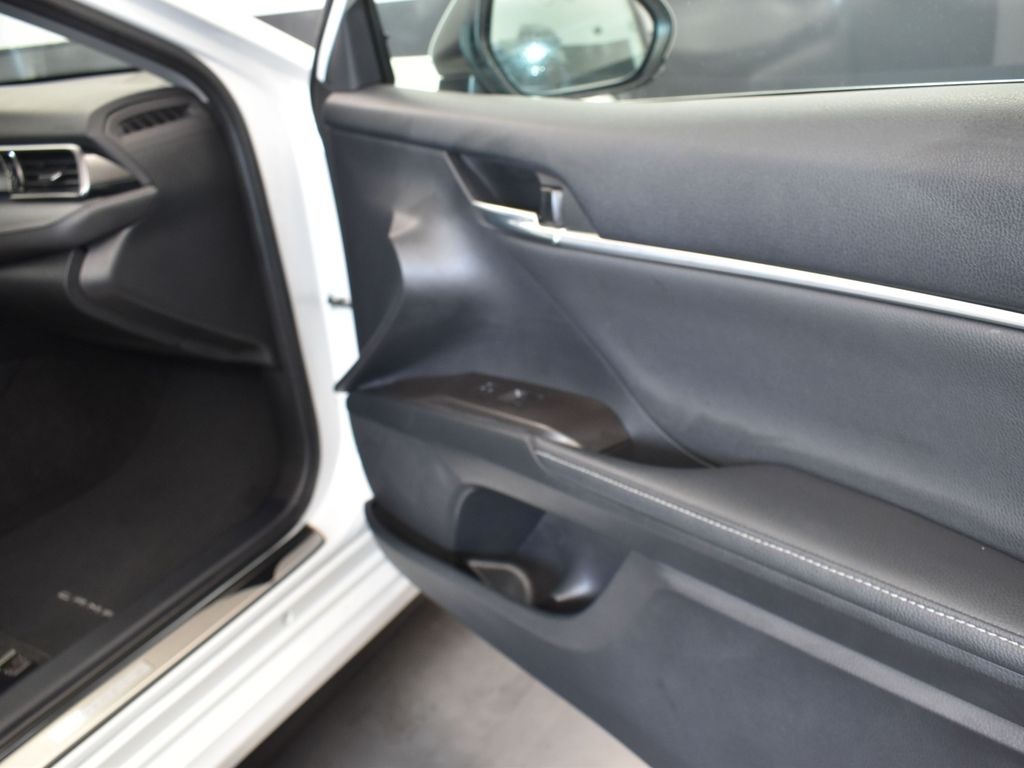 2023 Pearl Toyota Camry XSE FWD Sedan
