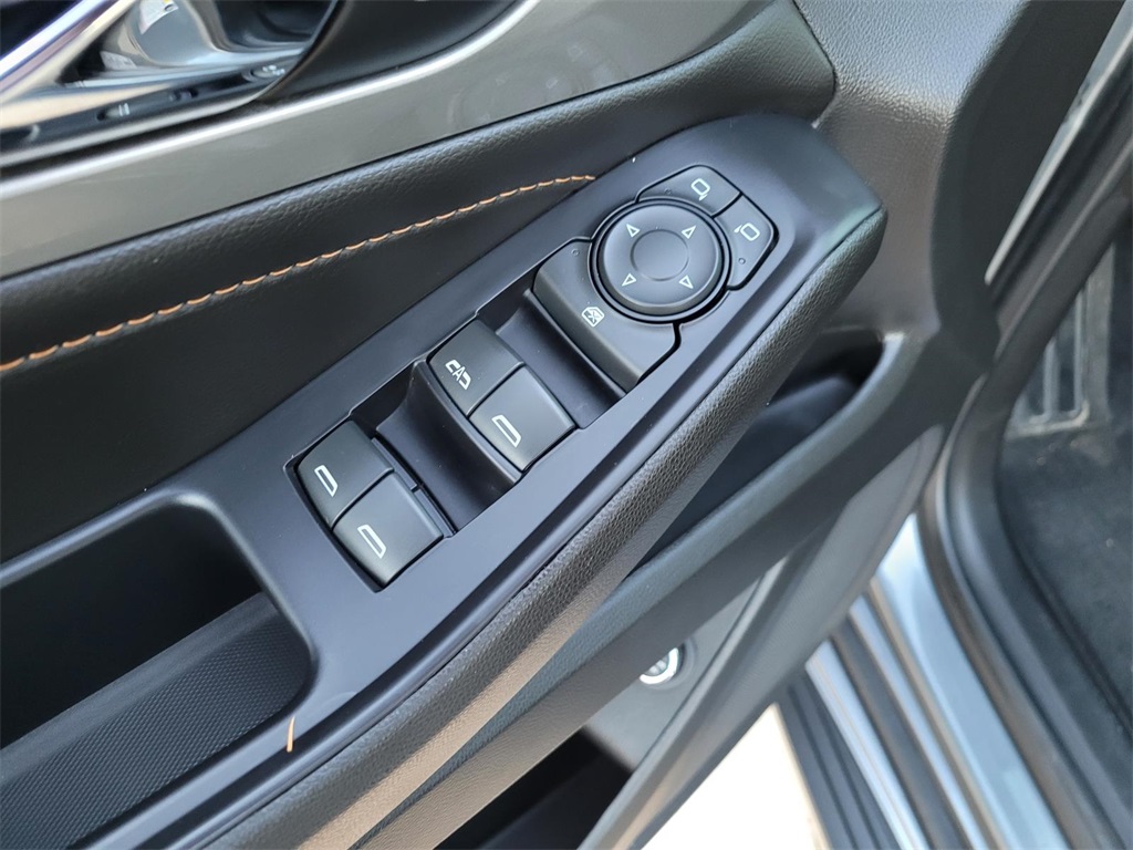 used 2020 Chevrolet Traverse car, priced at $18,700